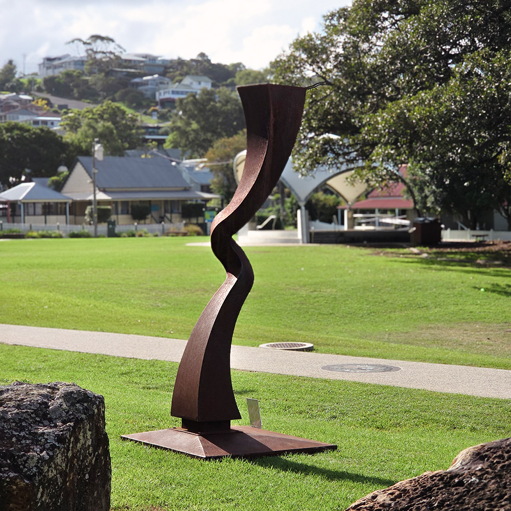 tall outdoor sculpture